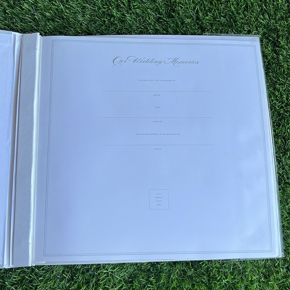 MARTHA STEWART Keepsake Guest Book - Picture 2 of 12